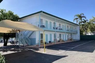 Central Point Motel