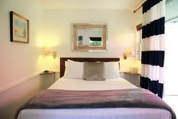 酒店 Inn On The Russian River