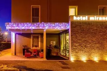 ホテル Mirandola