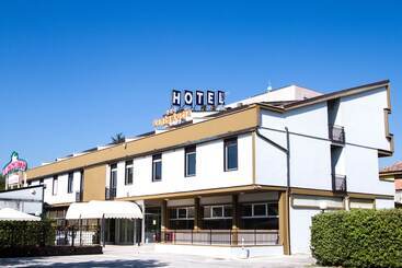 ホテル Santa Lucia