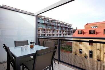 Sullivans Cove Apartments