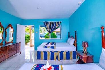 هتل Tamboo Resort