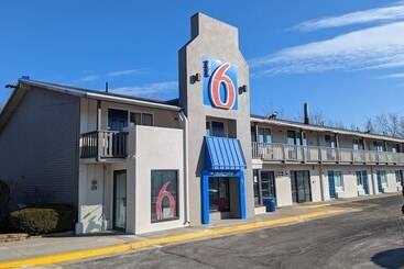 Motel 6 Leominster, Ma