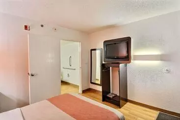 Motel 6tewksbury, Ma  Boston