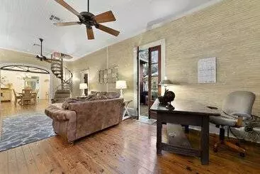 Bed and Breakfast Carroll House Cottages