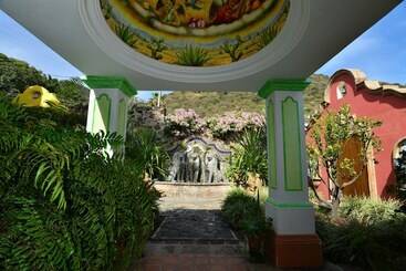 مبيت وإفطار Casa Tres Leones