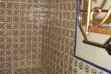 Bed and Breakfast Casa Tres Leones