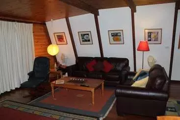 بيت Green Leaves Cabin