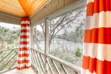 בית מלון כפרי 4654 Tennis Club Villa