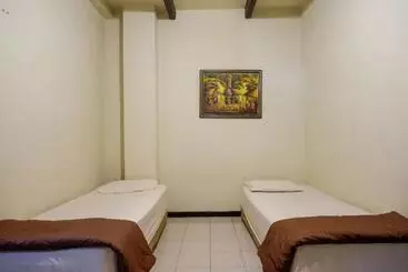 Cakra Homestay Solo Mitra Reddoorz