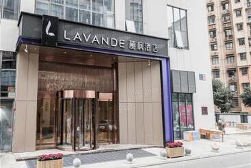 Lavande Hotels Chengdu Qingbaijiang Fenghuang Lake