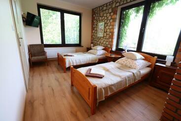 펜션 Karczma Pod Jesionem