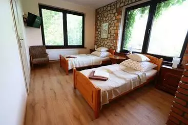 ペンション Karczma Pod Jesionem