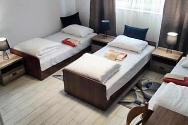 Herberge Pokoje Kraska 36