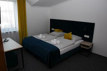 فندق Dom Przyjęć Pradziad