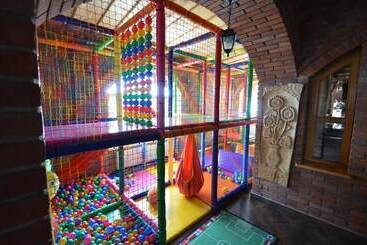 בית מלון כפרי Staropolska