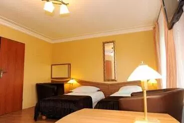 ユースホステル Ranczo W Dolinie