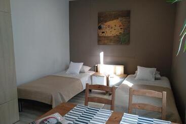 호스텔 City Apartments & Gym