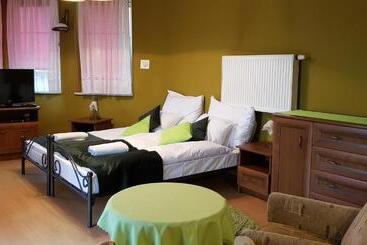 Dom Gościnny Orange