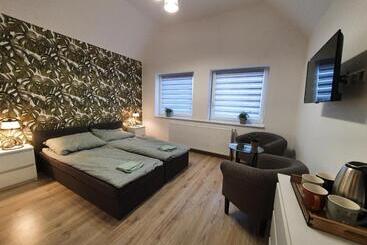 펜션 Mtk Pokoje I Apartamenty