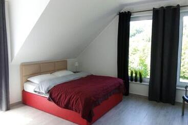 膳宿费 Willa Brodnica