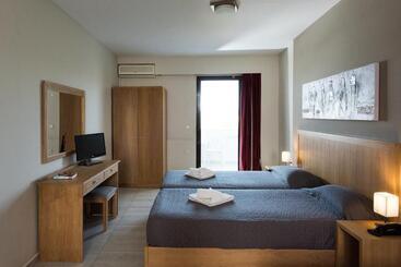 Mirtilos Studios & Apartments