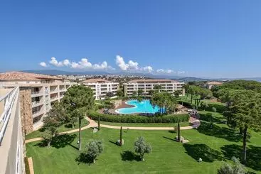 Huoneisto Residence Salina Bay