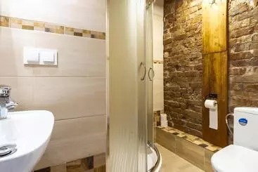 ベッドアンドブレックファースト Kawerna Obornicka Pod Orłem Noclegi