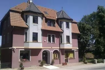 Bed and Breakfast Willa Pod Wieżami