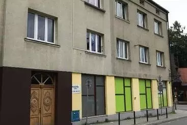 Hostel 1902