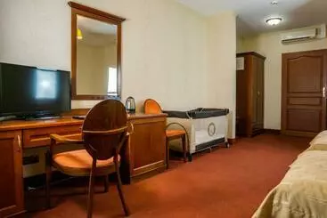 Hotelli Restauracja I Pokoje Gościnne Verde