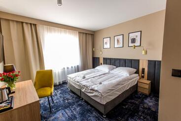 فندق على الطريق Zodiak