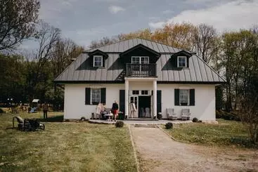 Huoneistohotelli Pałac Chojnata