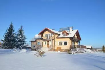 ベッドアンドブレックファースト Oaza Mazurska   Willa Lasek