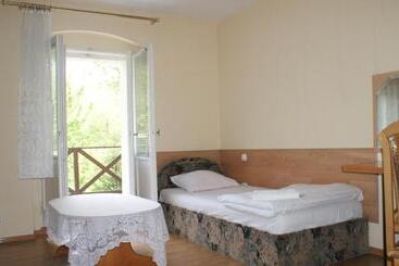 Dworek Brodowo Restauracja Hotel Przyjęcia