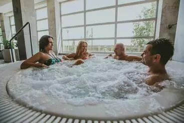 Hotelli Radocza Park Business