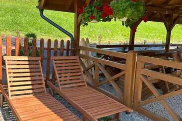 Majatalo Willa Aurinia