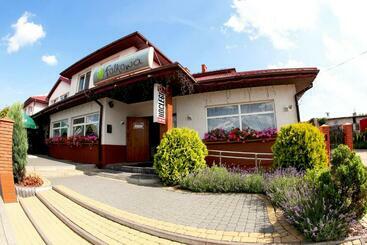 הוסטל Noclegi Folkowa