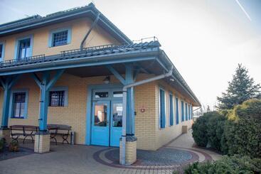 Auberge Hôtelière Weranda Rooms