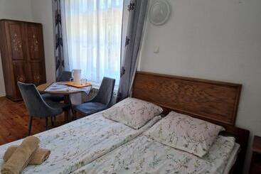 Bed and Breakfast Willa Pod Piórem