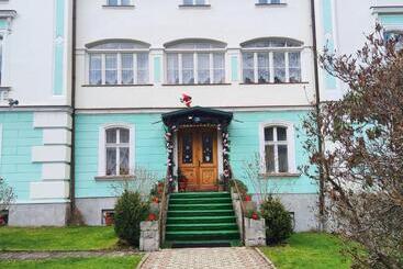 Pension (Hôtel basse catégorie) Willa Janina