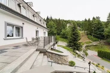 リゾートホテル Leśna Polana