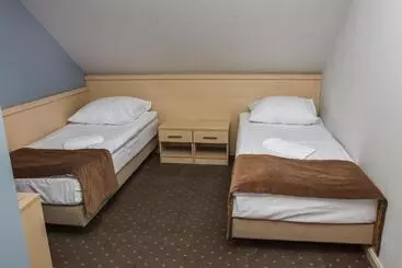 Aamiaismajoitus (B&B) Dworek Jabłonna