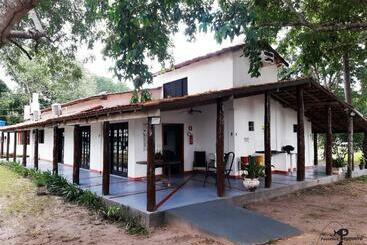 호스텔 Pousada E Pesquerio Jauru