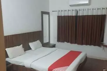 ホテル Spot On 80793g Abhay Guest House