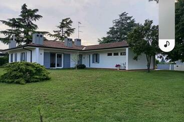 住宿加早餐  Artemide Virtus