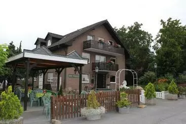 Hotelli Gästehaus Veronika