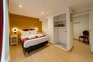 Hotelli Hôtel Restaurant Le Madame