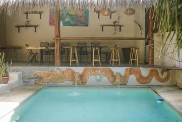 Hotel Glamping Bufo Alvarius Sanctuary Bacalar