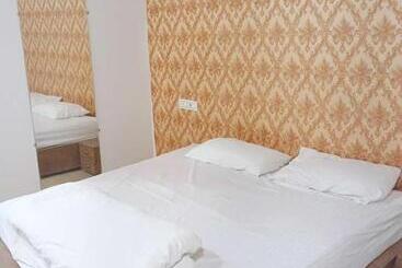 فندق Oyo 80630k Shubkamna